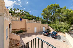 Stellplatz/parking place/plaza de parking