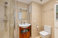 Bad 2/bath 2/baño 2