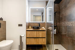 Bad 1/bath 1/baño 1