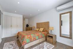 Schlafzimmer/bedroom/dormitorio